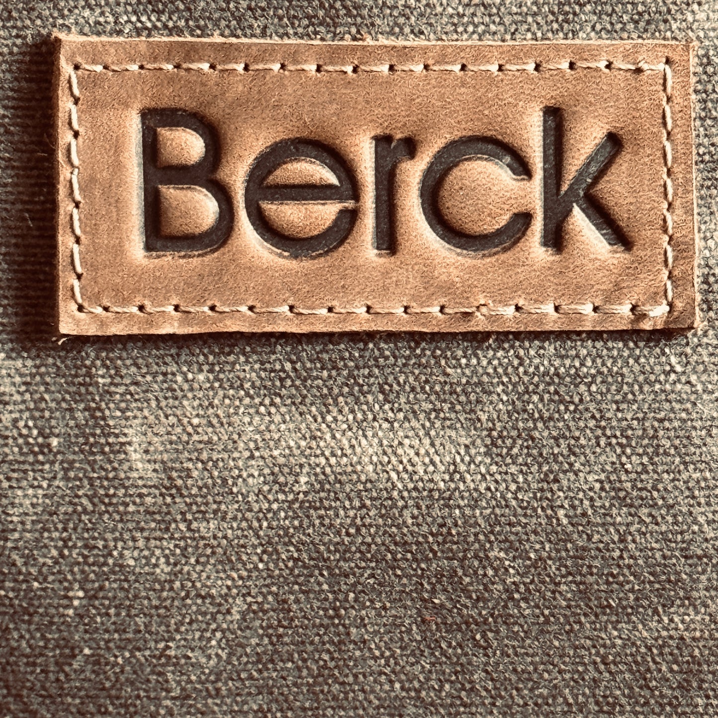 Zip Top Card Wallet