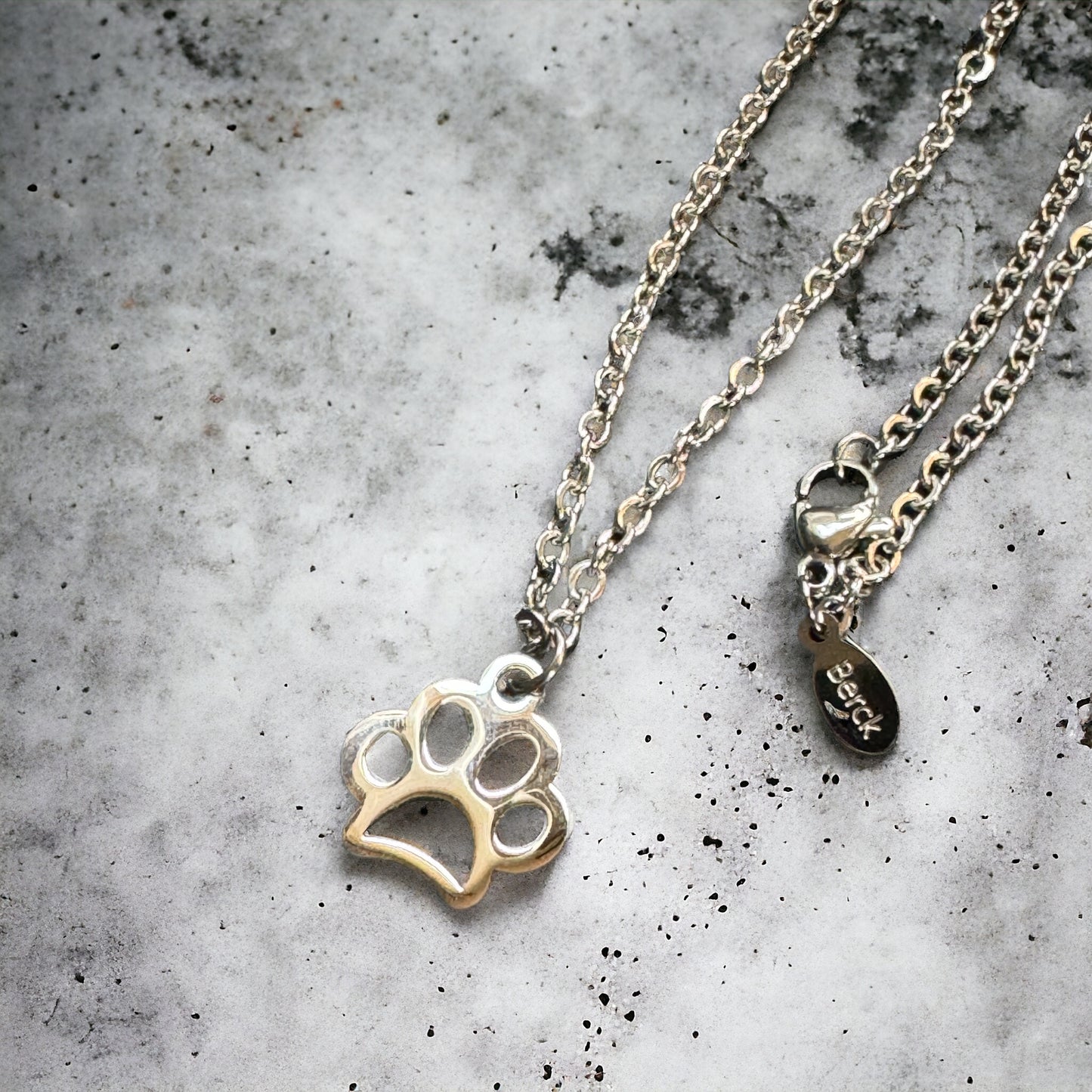 Polished Paw Necklace 18" Cable Chain