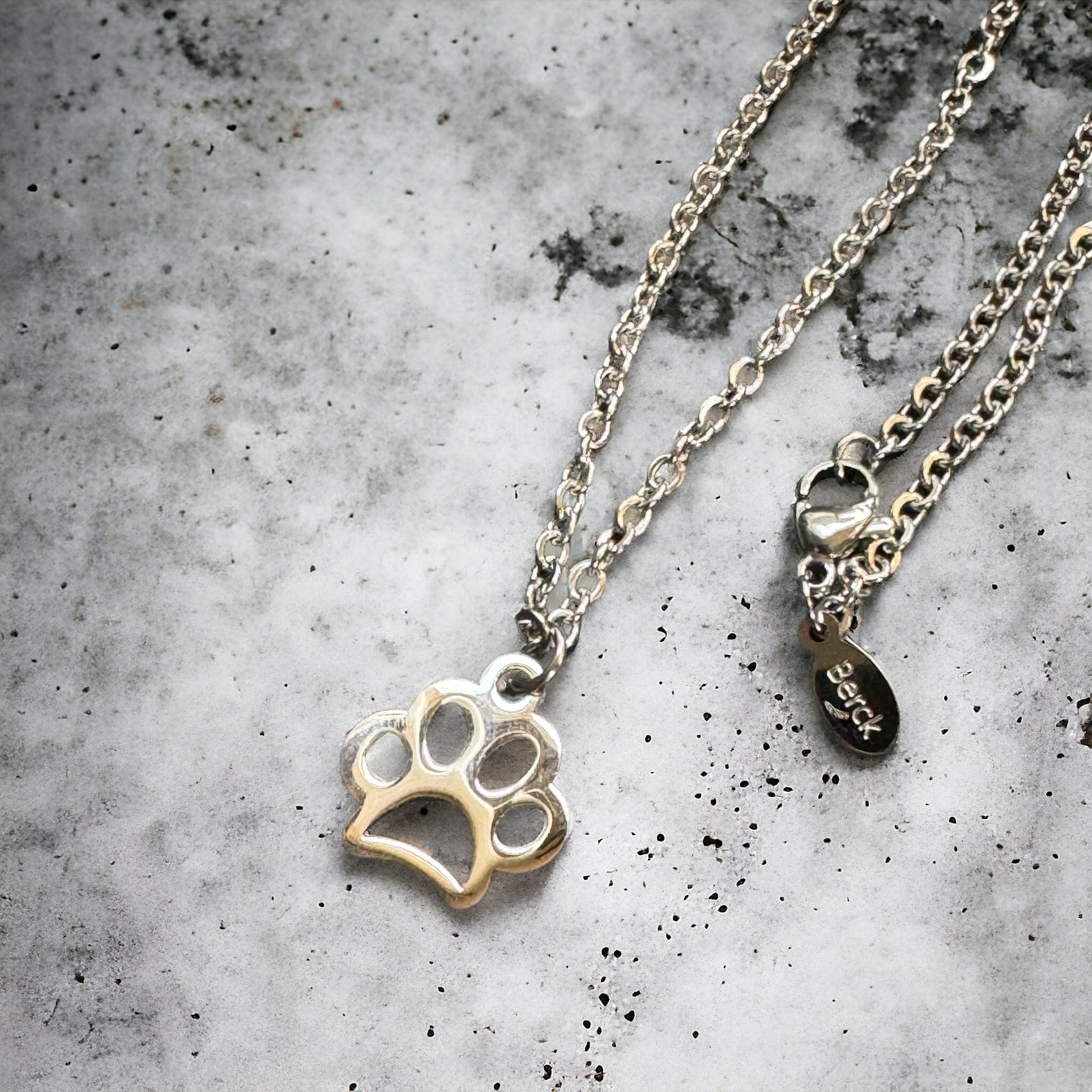 Polished Paw Necklace 18" Cable Chain