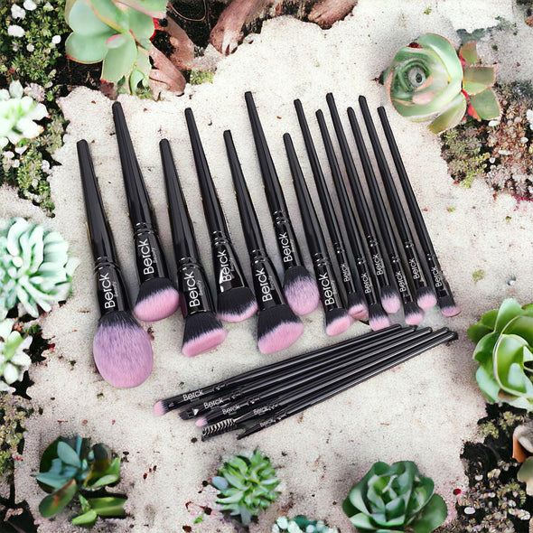 Berck Beauty - LIMITED EDITION - MOTHER'S DAY SPECIAL 🌸 19 Piece Luxury Makeup Brush Set with Faux Leather Make Up Clutch