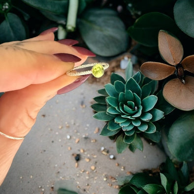 One-of-a-Kind 5mm Round Peridot Sterling Silver Dainty Ring