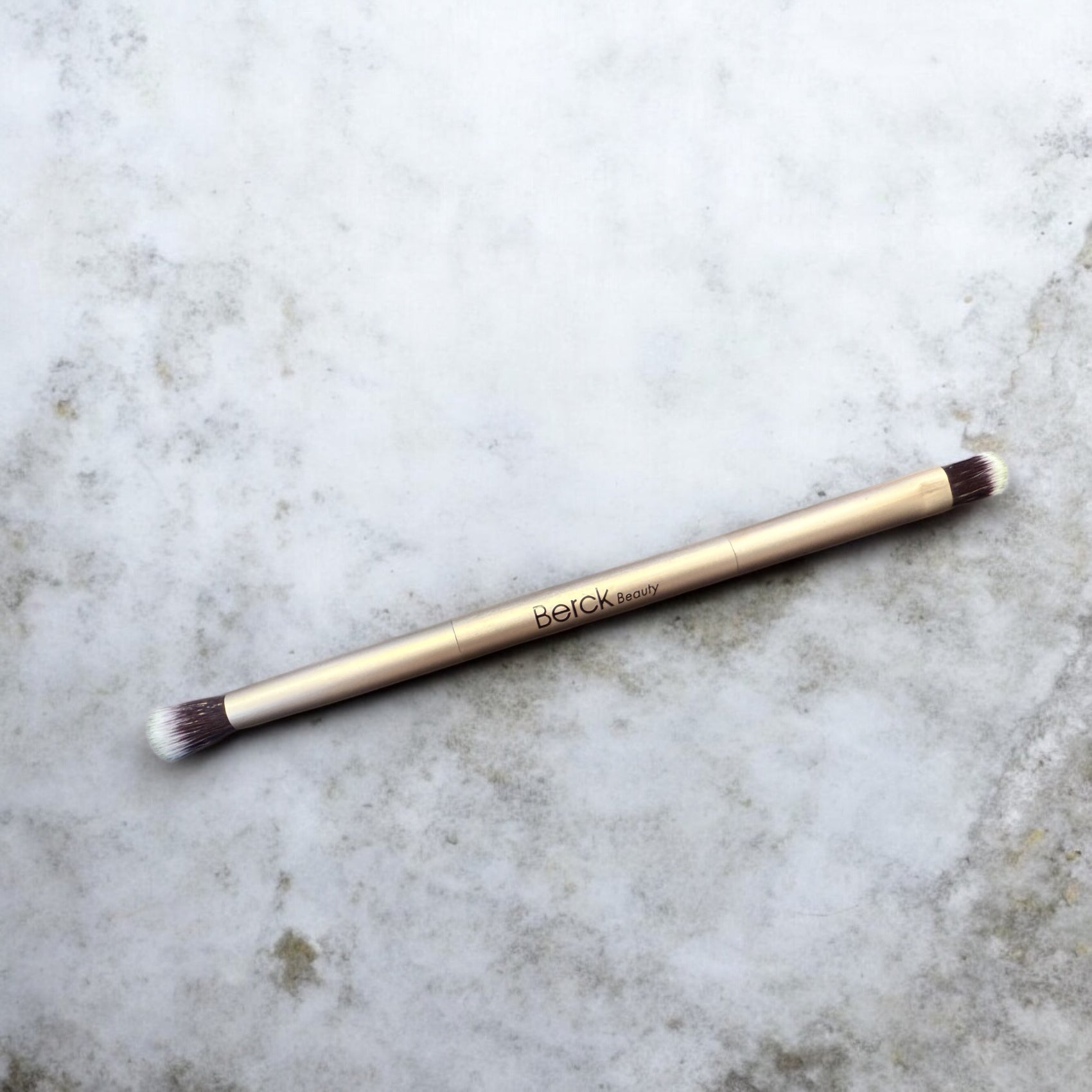 BB Double Ended Eyeshadow Brush
