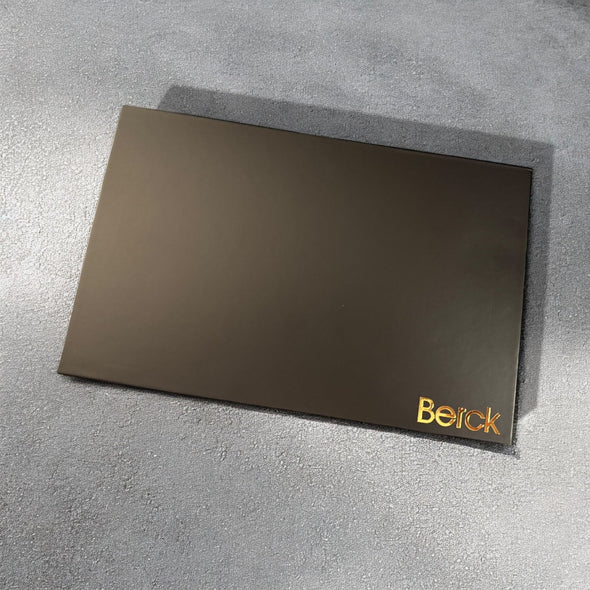 ✨ LIMITED EDITION PREORDER - Berck Magnetic Palette Beauty Bible with Accessories ✨ (Pans Not Included)