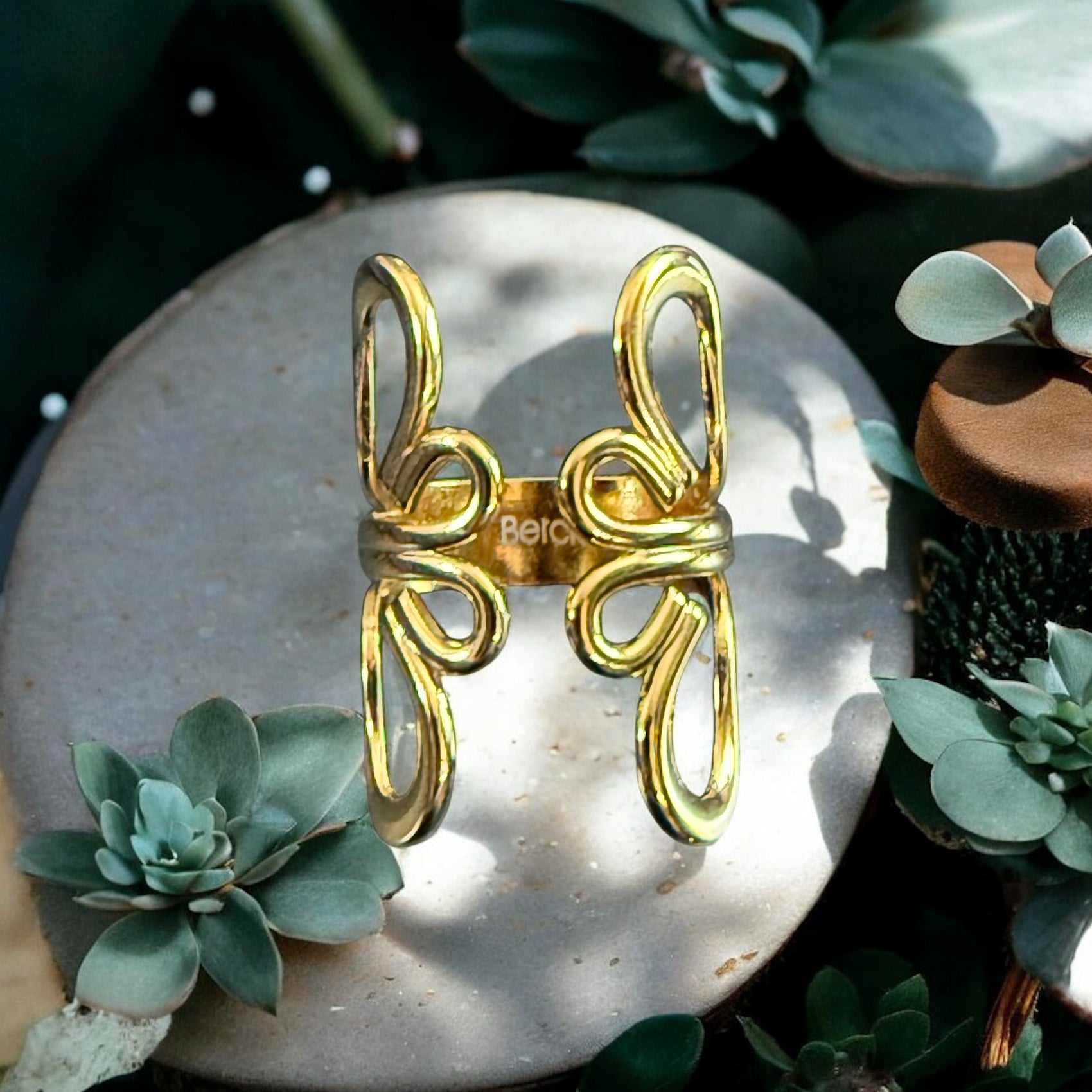 Waterproof Lotus Flower Ring 18k Gold PVD Plated & Polished Stainless Steel