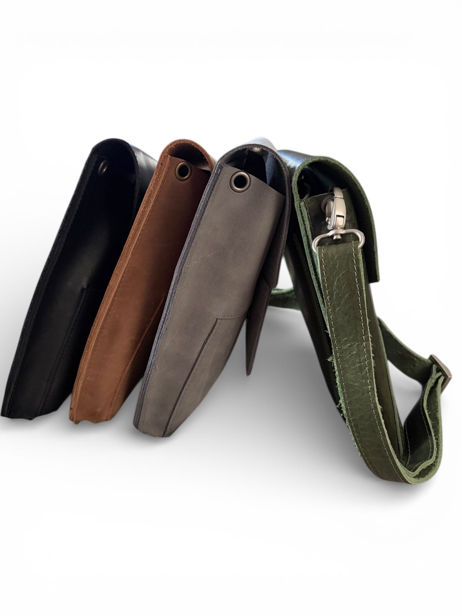 BRAND NEW DESIGN 🤩 Harmony Utility Small Messenger Bag Leather