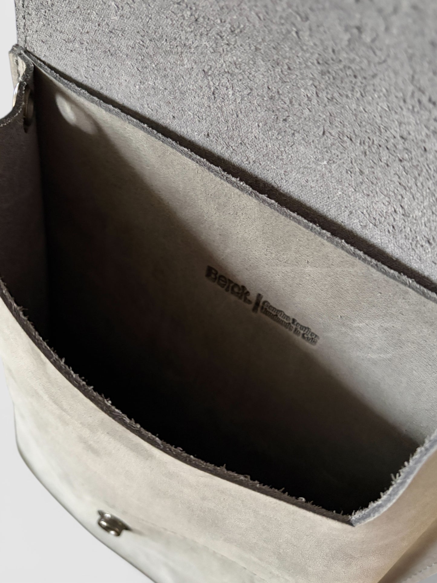 BRAND NEW DESIGN 🤩 Harmony Utility Small Messenger Bag Leather