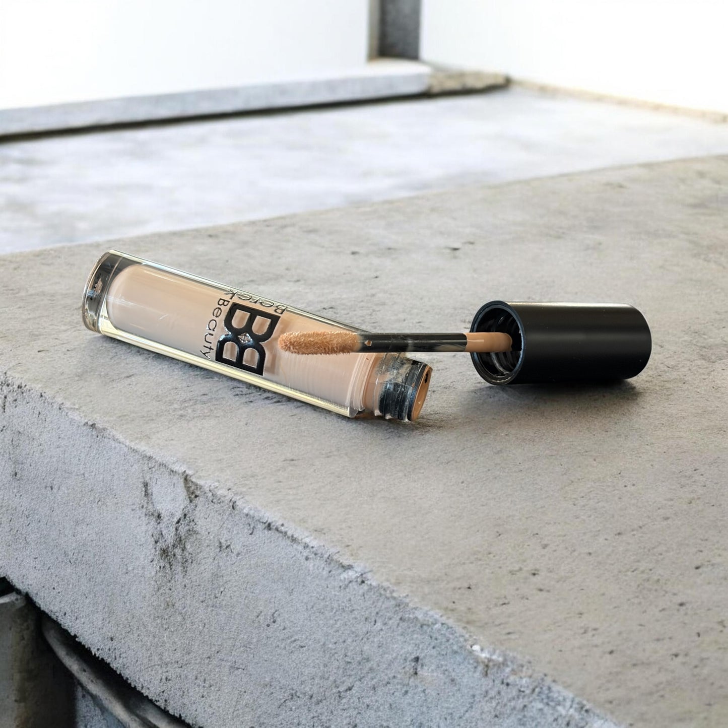 BB Conceal & Renew Concealer with Sodium Hyaluronate - Skincare Infused