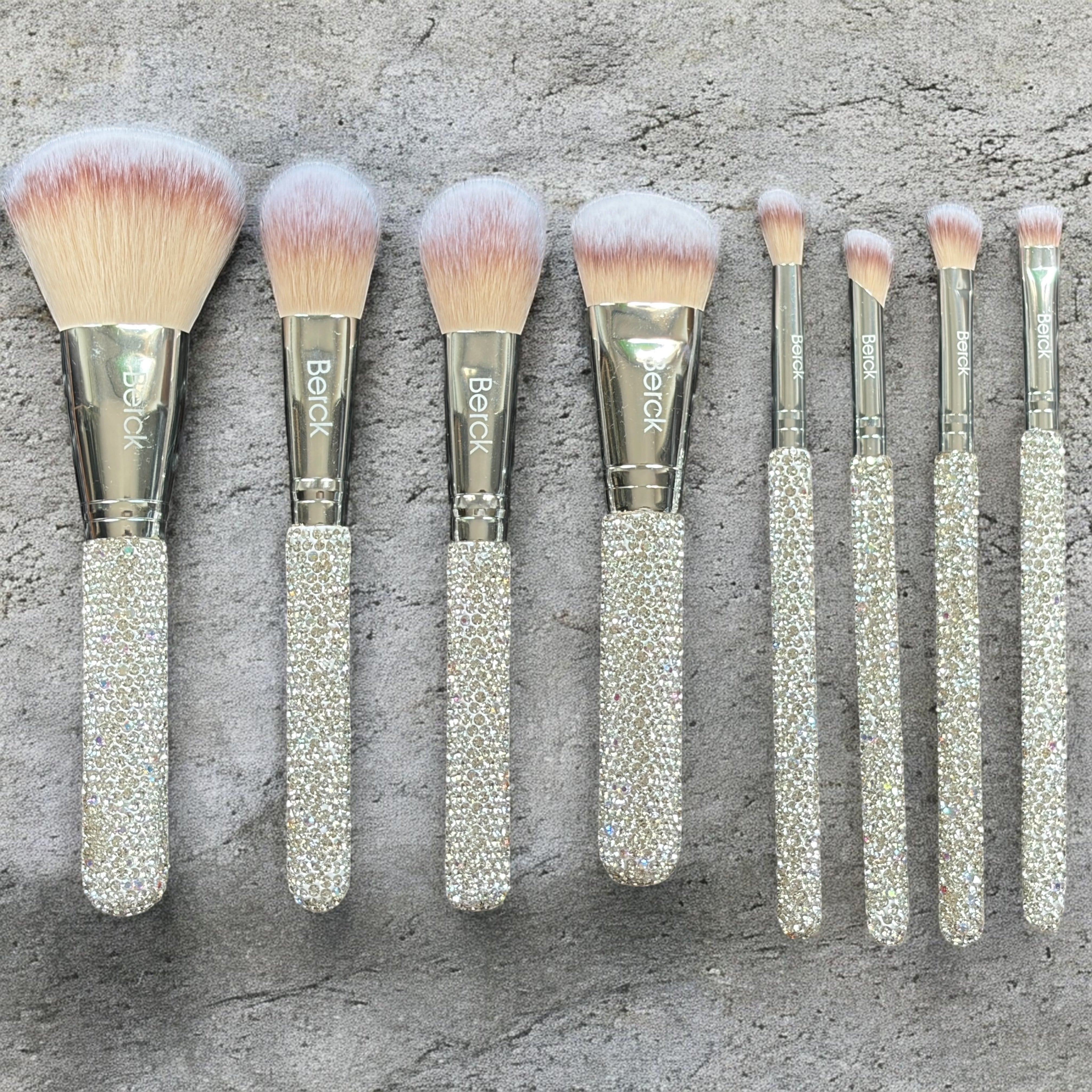 Mother's Day 💖 Limited Edition Dazzled 🤩 8 Pc Makeup Brush Set
