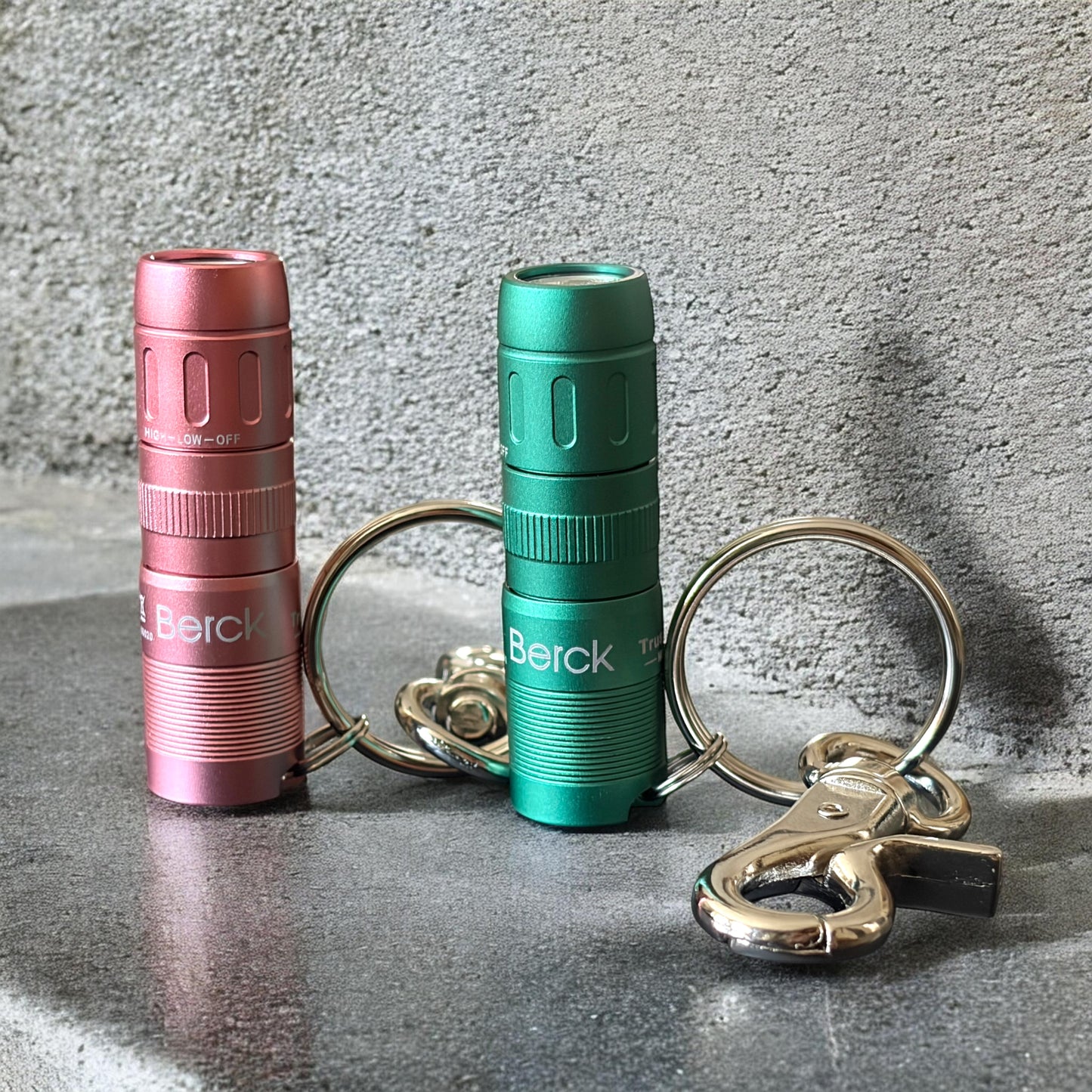 Berck x Trustfire Minie Magnetic Waterproof Led Mini Flashlight Keychain