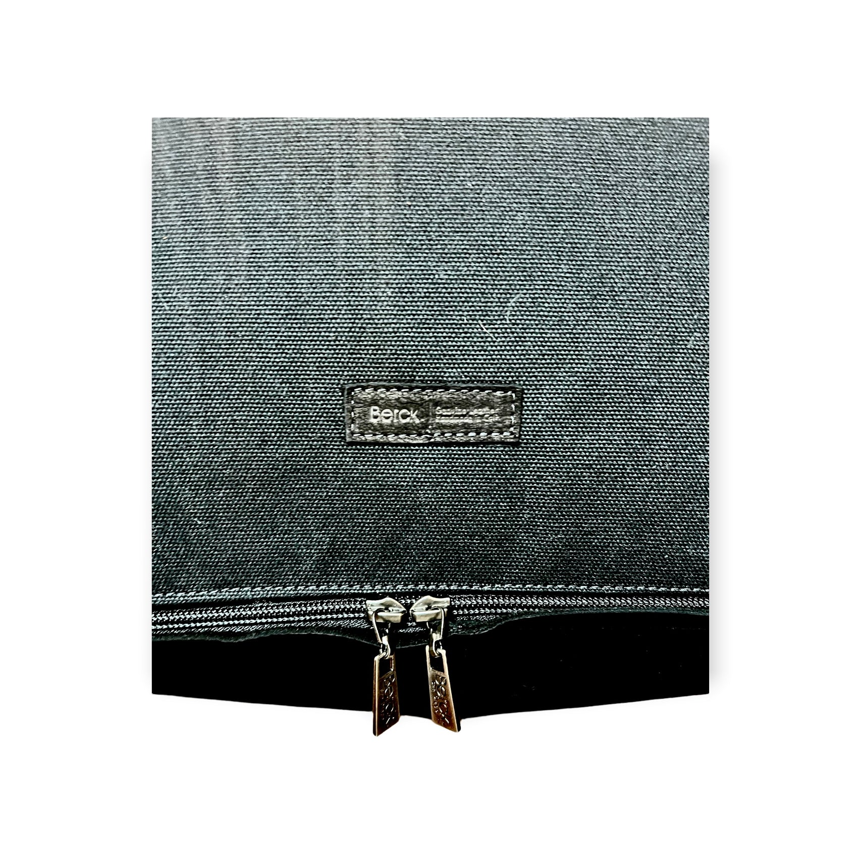 Berck Aniine Leather Pouf 18"